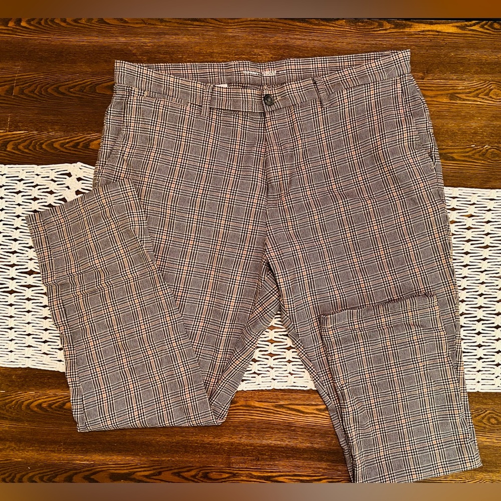 Old Navy - Men’s Plaid Dress Pant- Men’s W38 x L30